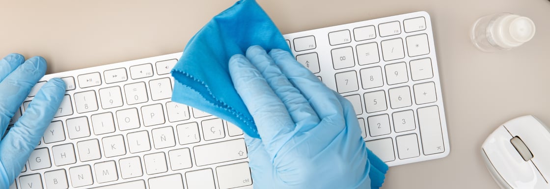Disinfecting keyboard